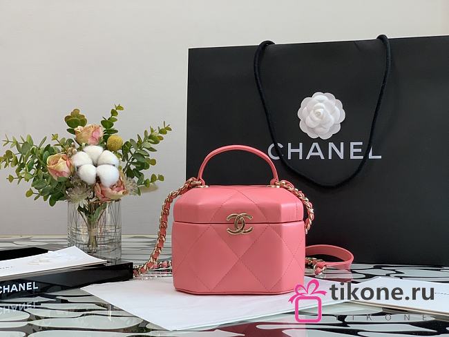 Chanel Handcraft Box Bag Pink – 15x10x11cm - 1