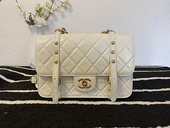 Chanel Flap Bag Cowhide Gold Hardware White – 28700 – 17x25x8 cm