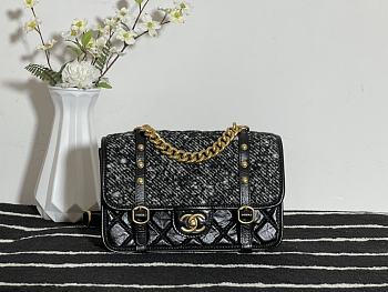 Chanel Flap Bag Cowhide Gold Hardware – 28700 – 17x25x8 cm