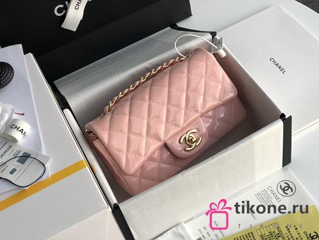 Chanel Quilted Patent Leather Classic New Mini Flap Bag Light Pink With Gold Hardware – 1116 – 20 cm - 1