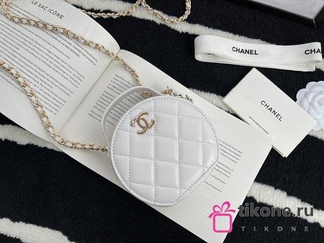 Chanel Round Classic Chain Clutch White – 12 cm - 1