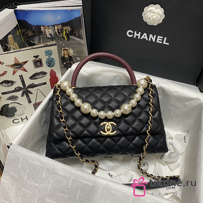 chanel coco handle red caviar