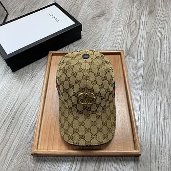 Gucci Original GG Canvas Baseball Hat With Web Gold Metal Logo 