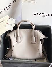 Givenchy Antigona Soft Bag In Leather Grey – 30x8x25 cm - 6