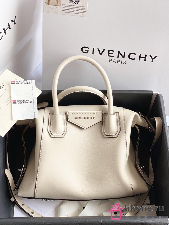 Givenchy Antigona Soft Bag In Leather White – 30x8x25 cm - 1