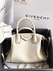 Givenchy Antigona Soft Bag In Leather White – 30x8x25 cm - 1