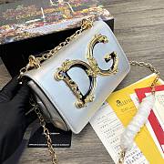 Dolce & Gabbana Girls Shoulder Bag In Napa Leather Silver – 21x5x13.5 cm - 4