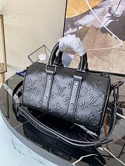 Louis Vuitton Speedy KEEPALL XS Monogram Seal Cowhide Black – M57960  – 21 x 12 x 9 cm - 6