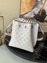 Louis Vuitton Muria Bucket Bag White – M55800 – 25.0 x 25.0 x 20.0 cm - 4