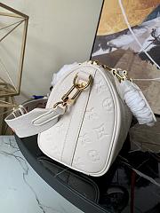 Louis Vuitton Speedy Bandouliere Monogram Embossed Fluffy Sheepskin – M58736 – 22x 19 x 13 cm - 5