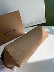 Burberry Topstitched Leather Note Crossbody Bag Beige – 1791 – 25 x 8.5 x 18 cm - 4