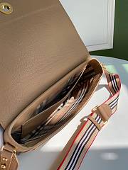 Burberry Topstitched Leather Note Crossbody Bag Beige – 1791 – 25 x 8.5 x 18 cm - 5