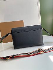 Burberry Topstitched Leather Note Crossbody Bag Black – 1791 – 25 x 8.5 x 18 cm - 6