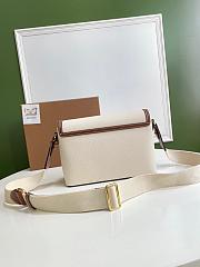 Burberry Horseferry Print Canvas Note Crossbody Bag – 80302491 – 25 x 8.5 x 18 cm - 6