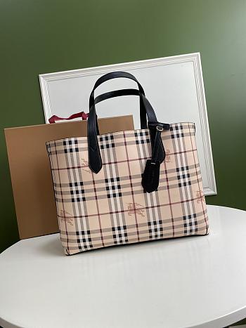 Burberry Vintage Double-Sided Shopping Bag Black – 35 x 30 x 12 cm