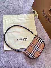 Burberry Olympia Vintage Shoulder Bag – 21 x 4 x 12.2 cm - 6