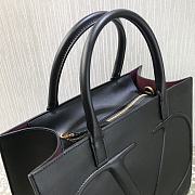 Valentino Garavani VLOGO Walk Calfskin Tote Bag Black – 2200L – 31x27x16cm - 6