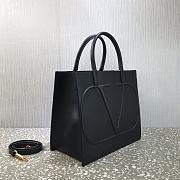 Valentino Garavani VLOGO Walk Calfskin Tote Bag Black – 2200L – 31x27x16cm - 2