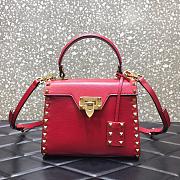 Valentino Garavani Rockstud Alcove Small Grained Calfskin Handbag Embellished Leather Pendant Red – 0046# – 22x17x9cm - 1