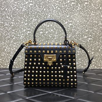 Valentino Garavani Rockstud Alcove All-Over Gold Gun Rivet Grained Calfskin Handbag – 0048B# – 22x17x9cm