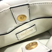 Valentino Roman Stud The Handle Bag 520 In Nappa White – 1199# – 20×9×15 cm - 2