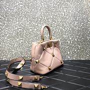 Valentino Roman Stud The Handle Bag 520 In Nappa Rose Cannelle – 1199# – 20×9×15 cm - 2