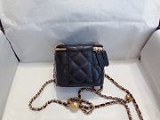 Chanel Mini Cosmetic Metal Ball lambskin Black - A88828 - 8.5x11x7 cm - 6