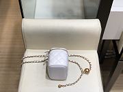 Chanel Mini Cosmetic Metal Ball Lambskin White - A88828 - 8.5x11x7 cm - 5