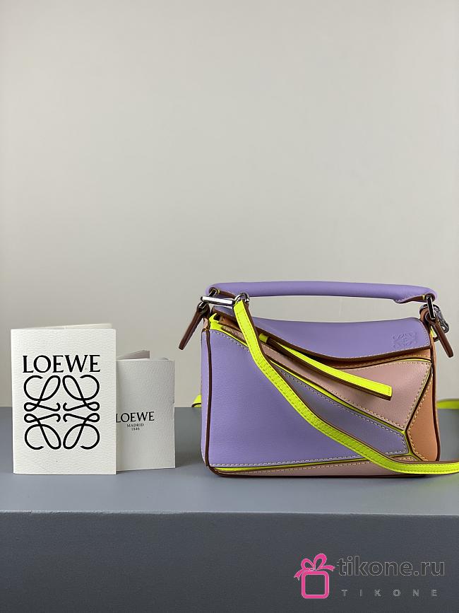 Loewe Puzzle Bag In Calfskin Purple/Pink/Brown – 18x12.5x8 cm - 1