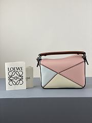 Loewe Puzzle Bag In Calfskin Pink/Blue/Green Pastel – 18x12.5x8 cm - 4