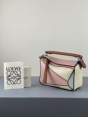 Loewe Puzzle Bag In Calfskin Pink/Blue/Green Pastel – 18x12.5x8 cm - 3