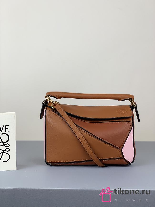 Loewe Puzzle Bag In Calfskin Brown/Pink– 18x12.5x8 cm - 1