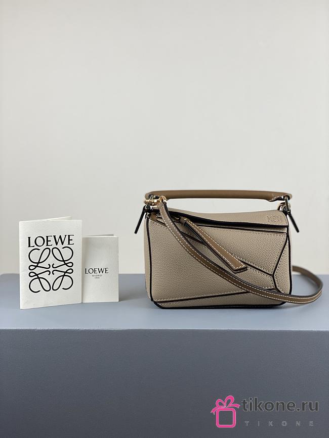 Loewe Puzzle Bag In Calfskin Sand – 18x12.5x8 cm - 1