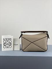 Loewe Puzzle Bag In Calfskin Sand – 18x12.5x8 cm - 5