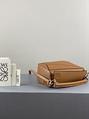 Loewe Puzzle Bag In Calfskin Light Caramel – 18x12.5x8 cm - 6