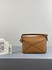 Loewe Puzzle Bag In Calfskin Light Caramel – 18x12.5x8 cm - 5