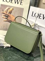 Loewe Goya Medium bag in silk calfskin Avocado Green – 23x15x6.5 cm - 2