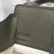 Loewe Hammock Mini Tote Bag In Calfskin Avocado Green – 19.5x17x11 cm - 6