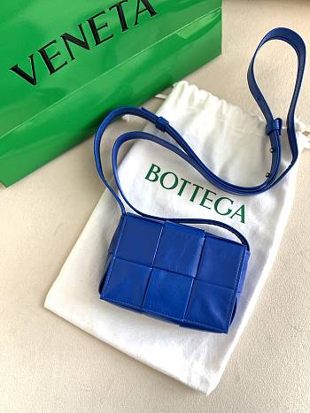 Bottega Veneta Mini Cassette 6 Grid Electric Blue - 12×8×4cm cm