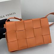 Bottega Veneta Cassette Woven Handbag Orange– 23x15x6 cm - 2