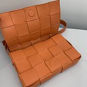 Bottega Veneta Cassette Woven Handbag Orange– 23x15x6 cm - 3