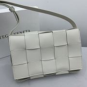 Bottega Veneta Cassette Woven Handbag White – 23x15x6 cm - 3