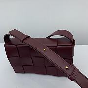 Bottega Veneta Cassette Woven Handbag Burgundy – 23x15x6 cm - 5