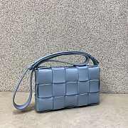 Bottega Veneta Cassette Woven Handbag Sky Blue – 23x15x6 cm - 4