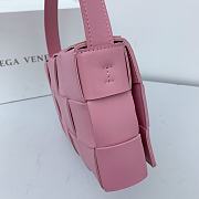 Bottega Veneta Cassette Woven Handbag Pink – 23x15x6 cm - 5