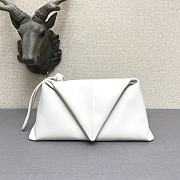 Bottega Veneta Sheepskin triangle Handbag White – 44050 – 32x18 cm - 1