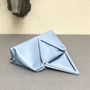 Bottega Veneta Sheepskin triangle Handbag Blue – 44050 – 32x18 cm - 4