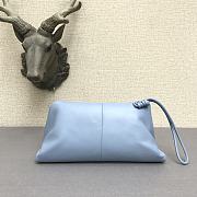 Bottega Veneta Sheepskin triangle Handbag Blue – 44050 – 32x18 cm - 2