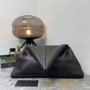 Bottega Veneta Sheepskin triangle Handbag Brown – 44050 – 32x18 cm
