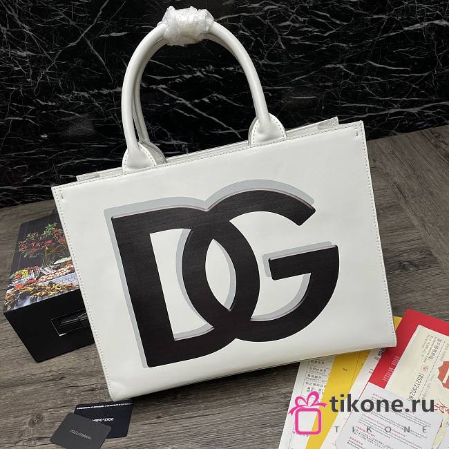 Dolce & Gabbana Calfskin DG Daily Shopper With DG Logo Print White – 36x28.5x13 cm - 1